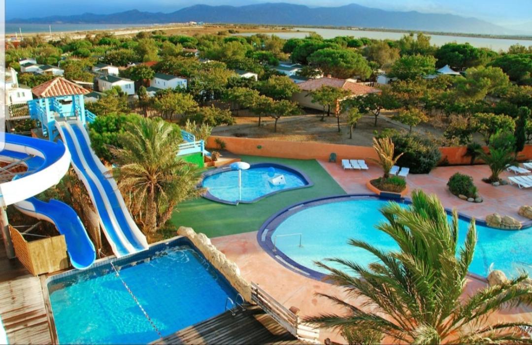 Camping Les Mobilhomes Helvetiques 4 Etoiles Mar Estang En Roussillon