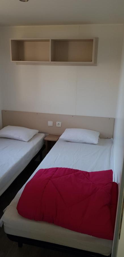 Camping Les Mobilhomes Helvetiques 4 Etoiles Mar Estang En Roussillon